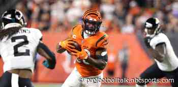 Joe Mixon’s touchdown run ties game 14-14