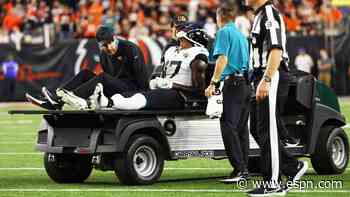 Jaguars WR Chark carted off with broken ankle