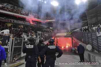 🎥 📷 Marseille - Galatasaray stilgelegd: wangedrag op de tribunes