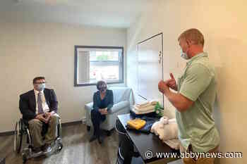 VIDEO: Provincial reps tour unique youth treatment facility in Chilliwack – Abbotsford News - Abbotsford News