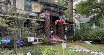 East Aurora 'Spider House' display returns October 1 - WKBW-TV