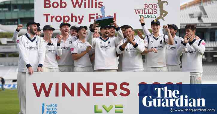 Warwickshire make short work of Lancashire to clinch Bob Willis Trophy