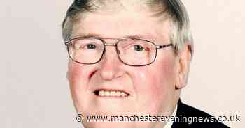 Controversial former Bolton Council leader Cliff Morris to be honoured with ‘Alderman of the borough’ title - Manchester Evening News