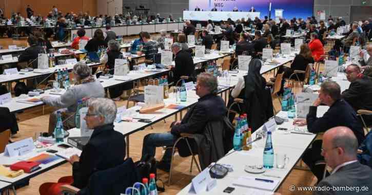 Missbrauchsskandal prägt Diskussion auf Synodalversammlung