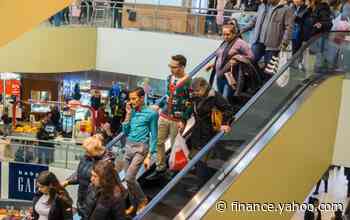 5 Retail Stocks to Buy on a Promising Holiday Season - Yahoo Finance