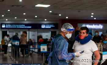 Desde el mes que viene no se harán más testeos de coronavirus al ingresar a la Argentina - 0221