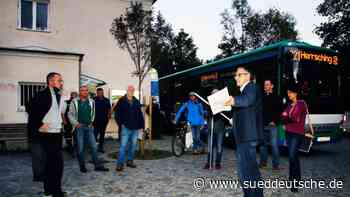 Rechtzeitig zum Bus - Süddeutsche Zeitung