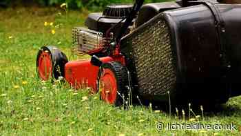 Warning to residents after reports of gardener overcharging for work in Barton-under-Needwood - Lichfield Live