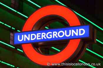 London Underground: Man takes up skirting pictures on tube