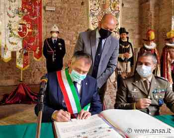 A Centro selezione Esercito cittadinanza onoraria Foligno - Agenzia ANSA