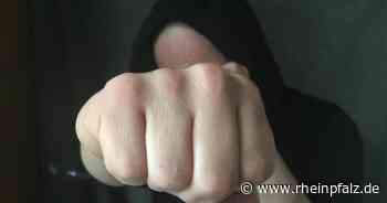 Unbekannte prügeln auf 69-Jährigen ein und verletzten diesen schwer - Mannheim - Rheinpfalz.de