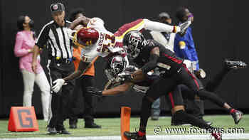 Washington's J.D. McKissic Superman dives into the end zone for game-winning score vs. Falcons