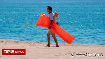 Covid: Amber list scrapped as travel rules simplified