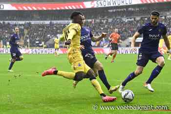 Is de flank de beste positie van Kamal Sowah? &quot;Dat kan opgelost worden als Buchanan er is&quot;