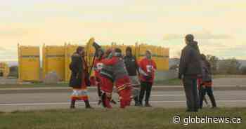 Family and friends of Joey English walk to Calgary for Sisters in Spirit Vigil - Globalnews.ca