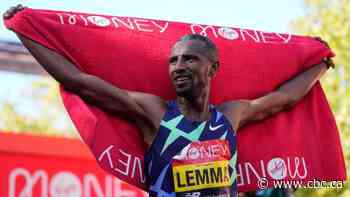 Sisay Lemma, Joyciline Jepkosgei capture London Marathon titles - CBC.ca