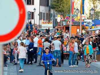 Fotos: Kenzingen feiert drei Tage lang beim "Kenzinger Herbst" - Kenzingen - Fotogalerien - Badische Zeitung - Badische Zeitung