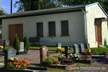 Trauerhalle in Seifersbach vor Erneuerung - Freie Presse