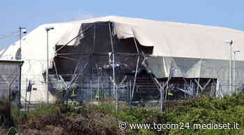 Frode su assistenza sanitaria in Centro migranti Bari: 4 indagati - TGCOM