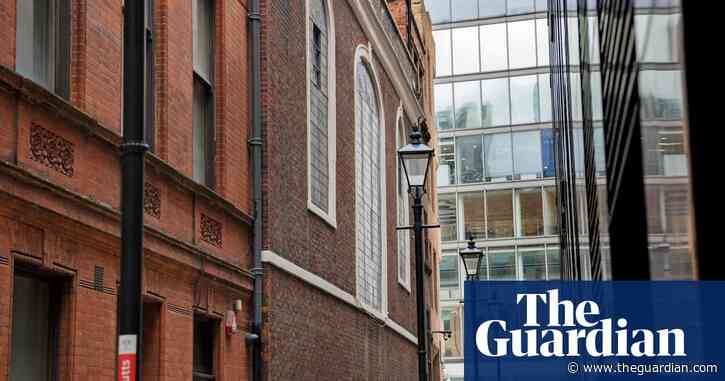 Historic synagogue wins first round of City planning battle
