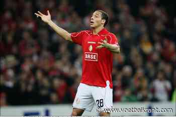 Anderlecht hangt nieuw behang met alle grote spelers die er ooit speelden, maar: &quot;Dat de naam van Witsel in de spelerstunnel verscheen is heiligschennis&quot;