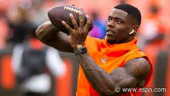 Source: Chiefs add Josh Gordon to 53-man roster