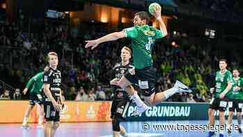 Mit fünf Punkten Vorsprung: Der Plan geht auf – Füchse siegen auch gegen Erlangen - Tagesspiegel