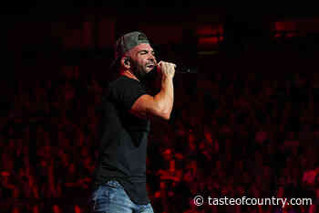 Dylan Scott Plans Livin' My Best Life Headlining Tour for 2022 - Taste of Country