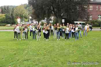 Hurra! Examen bestanden – LWL-Akademie Marsberg gratuliert neuen Gesundheits- und Krankenpflegern – Gütsel Online - Gütsel