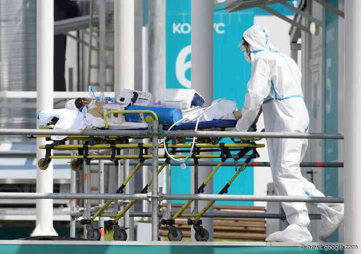Kremlin blames record COVID-19 deaths on slow vaccination rate - Yahoo News