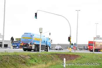 Goed nieuws voor wie geregeld dit gevaarlijk kruispunt passeert: start archeologisch onderzoek voorbode van aanleg brug