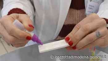 Modena, tamponi per lavoro, assalto alle farmacie - La Gazzetta di Modena