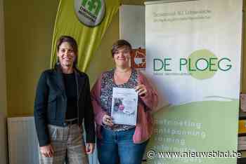 Lichtervelde kleurt roze in strijd tegen borstkanker (Lichtervelde) - Het Nieuwsblad