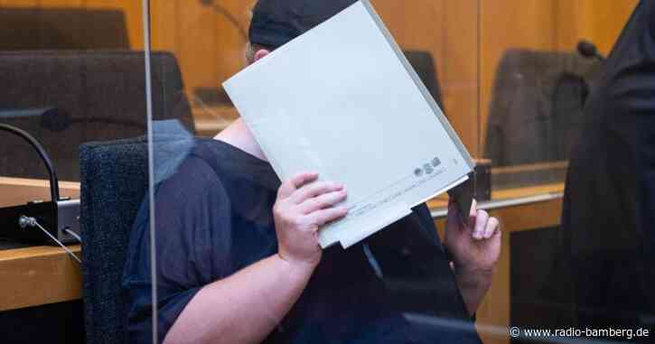 Ließ Missbrauch ihres eigenen Sohnes zu – Haft für Mutter