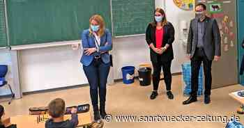 Schulsozialarbeit : Ministerin Streichert-Clivot besuchte Parkschule in Neunkirchen - Saarbrücker Zeitung