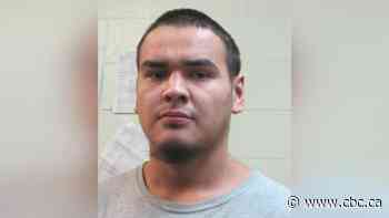 Man charged with assault escapes police custody in northern Sask.