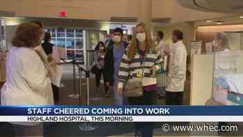 Highland doctors cheer on staff as they come into work