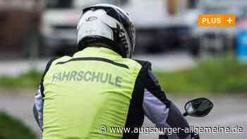 Junge Augsburger müssen bis zu ein Jahr auf ihre Führerscheinprüfung warten - Augsburger Allgemeine