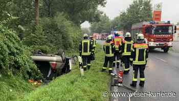 Auto landet kopfüber im Graben - WESER-KURIER