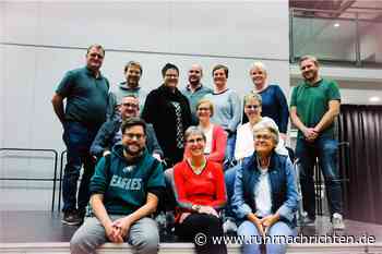 Die Theaterspieler der Nikolausgesellschaft stellen ihre Rollen vor - Ruhr Nachrichten