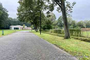 Werken op toegangsweg naar bib en zwembad in Westerlo