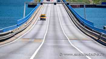 Rügenbrücke für zwei Wochen wochentags gesperrt - Süddeutsche Zeitung