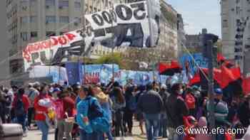 Marchas y "ollas populares" en Buenos Aires para exigir alimentos y trabajo - EFE - Noticias