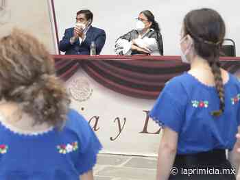 Coro Estudiantil Esperanza Azteca realizó una presentación musical en Casa Aguayo - La Primicia MX