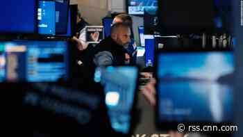 Dow rallies more than 300 points as market volatility continues