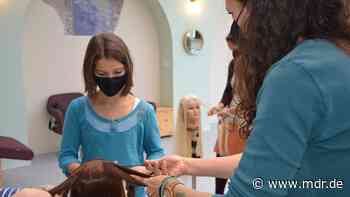 Kinder entdecken in Dresden den Friseursalon ohne Abfall - MDR