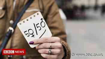 Pay gap between men and women fails to improve