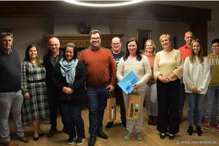 Wendy Beerens en Jeroen Van Lier gehuldigd