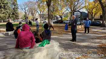 With gift of tobacco, Saskatoon students put reconciliation into action