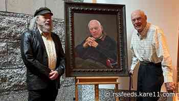 Bud Grant donates portrait to Minnesota History Center